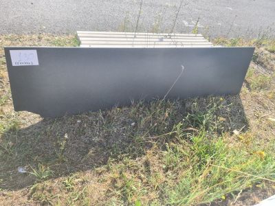 Plaque en pierre naturelle de format long, idéale pour un ap…