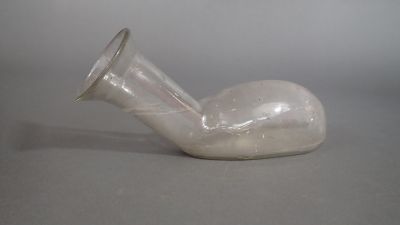 [INSTRUMENT MEDICAL] Bassin de malade en verre.