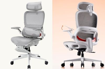 deux chaises de bureau placées côte à côte