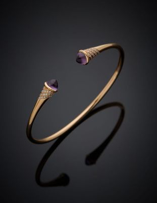 un bracelet manchette en or serti d'améthyste et de diamants