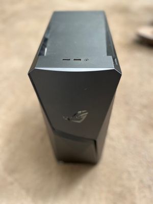 1 Tour d'ordinateur noire, boitier ASUS N.
