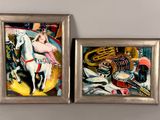 deux tableaux encadrés représentant une femme à cheval et un homme à cheval