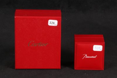 CARTIER - Boite vide en carton rouge.