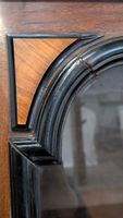 Bibliothèque en bois marqueté en frisage et en réserve dans … (photo 3)