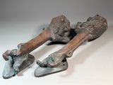 paire de figurines antiques en bronze représentant un homme et une femme