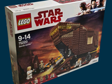une boîte contenant un ensemble Lego Star Wars