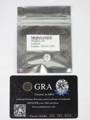 une carte sur laquelle figure l'image d'un diamant