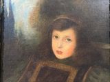 portrait d'une jeune fille vêtue d'une robe marron et coiffée d'un chapeau marron