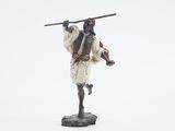 figurine représentant un homme armé d'une épée sur fond blanc