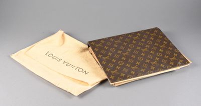 louis vuitton monogramet book and cloth