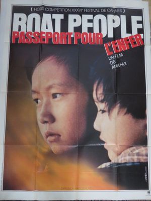 affiche de film représentant un garçon et une fille qui se regardent fixement