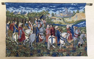 une image représentant une tapisserie sur laquelle figure un groupe de personnes à cheval