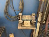 a machine that is sitting on a table in a room