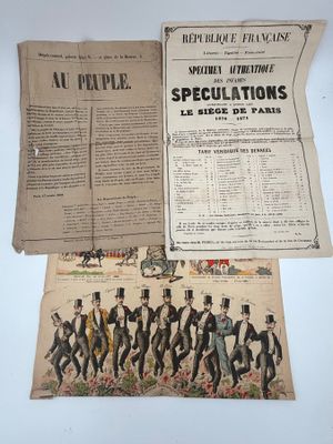 un vieux journal sur lequel figure la photo d'un groupe d'hommes portant des chapeaux-hauts