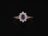Bague ovale en saphir et diamants