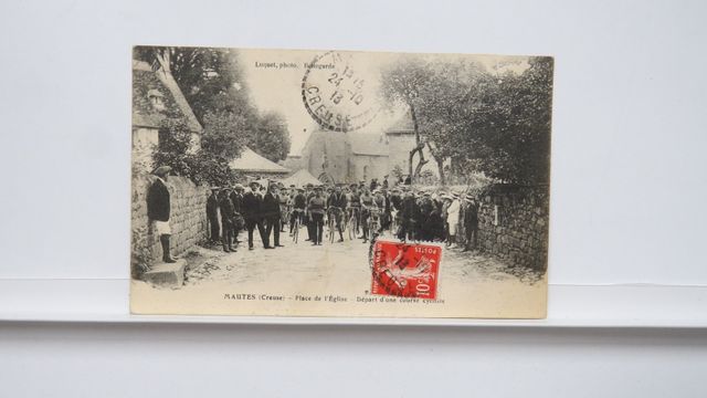 Mautes : Départ d’une course cycliste. TBE.