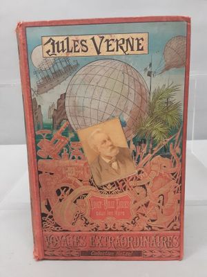 Jules Verne : "vingt mille lieues sous verre".