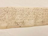 une feuille de papier sur laquelle on peut écrire, posée sur une table