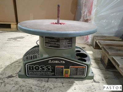 a picture of a machine that is sitting on the floor