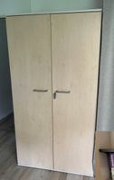 Lot de deux armoires hautes HAWORTH 2 portes battantes mélam… (photo 2)