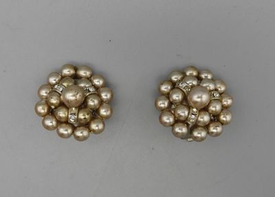 Paire de boutons d'oreilles en perles imitation et agrafes i…