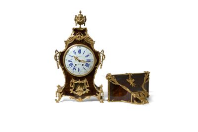 Pendule de cheminée de style Louis XV, sonnerie au passage d…