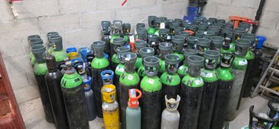 1 Ensemble DE 30 Bouteilles Pleines + 90 Bouteuilles Vide CO…