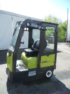 Tracteur électrique CLARK CTX70 N°de série : 0171-9812-KF