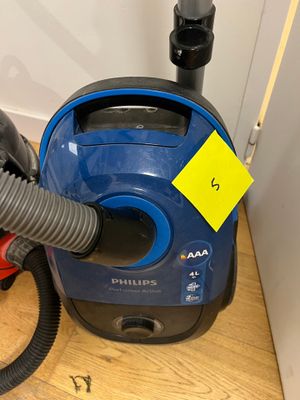 Aspirateur traineau PHILIPS avec balai d'aspiration