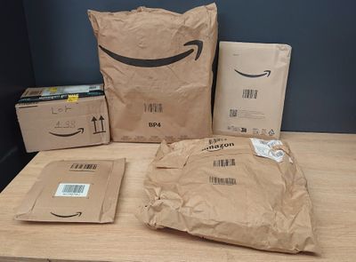 Lot de 5 colis Mystere (Retour Amazon,NPAI, Adresse incomple…