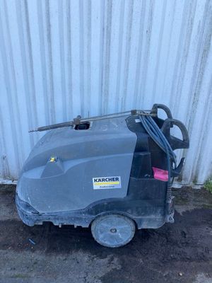 an image of a machine that is sitting on the ground