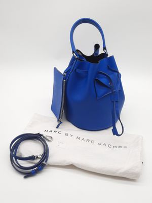 Sac seau bleu « marc by marc jacobs »