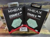 deux boîtes de Kheax Zoard II et une boîte de Kheax Zoard II