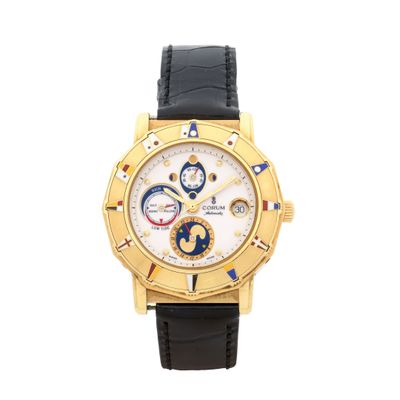 une image d'une montre en gros plan sur fond blanc