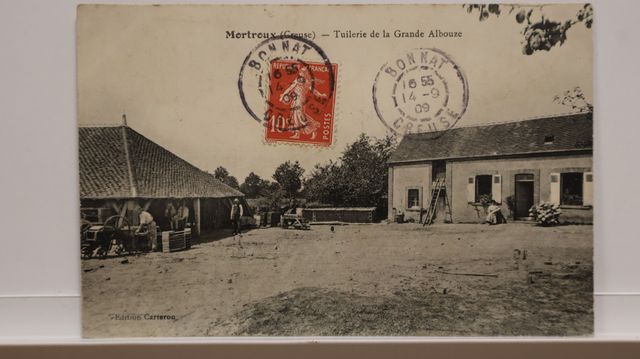 Mortroux : Tuilerie de la Grande Albouze. T.B.E. Peu courante.
