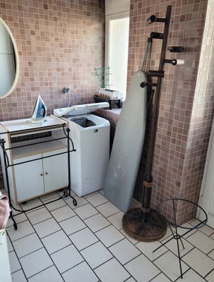 Dans la salle de bain : Lave-linge ELECTROLUX 6 kg 1200 RPM … - Photo 1