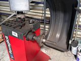 an image of a machine that is sitting in a garage