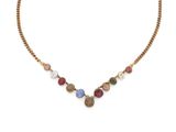 un collier en or avec des pierres multicolores montées sur une chaîne
