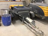 une machine qui se trouve dans un garage