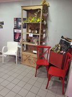 Étagère en bois naturel à 2 vantaux (75 x 37 x 210 cm)