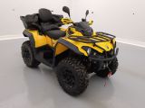 une photo d'un quad jaune et noir