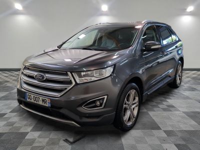 La Ford Edge Sport 2017 est exposée dans un showroom