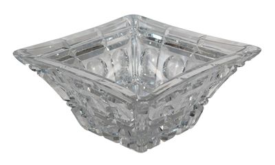 clear glass bowl on white background with no people in it