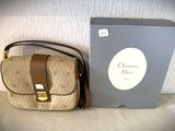 Sac Saddle de Christian Dior avec sa boîte