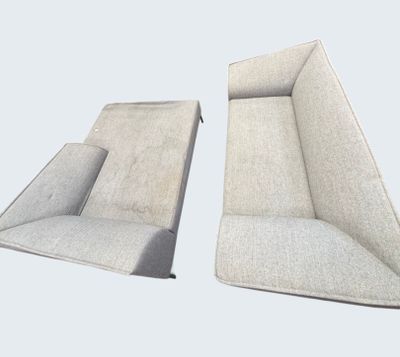 Ensemble de deux canapés recouverts de tissu gris