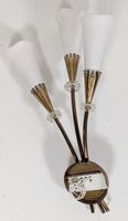 LUNEL. Suite de 3 appliques en laiton et verre opalin, une p… (photo 6)
