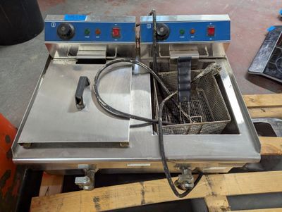 an image of a commercial fryer on a pallet
