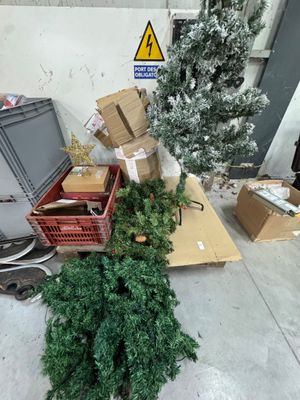 Ensemble sapins et décoration noel (en l'état) - Lot vendu s…