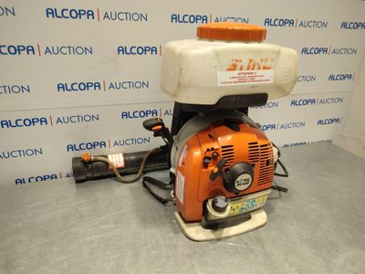 an image of a blower that is sitting on the floor