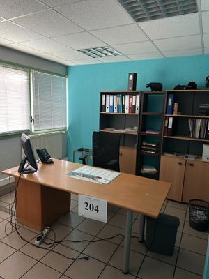 Bureau droit Bureau droit imitation Extrême Orient